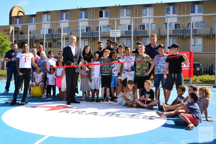 ‘Krajicek Playground het blauwe veldje’ door en voor de buurt