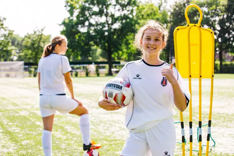 VV Alkmaar Soccer Camp voor meiden van 6 tot en met 16 jaar