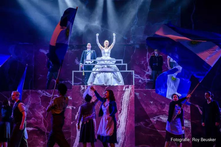 Wegens succes musical Evita bijgeboekt in TAQA Theater De Vest