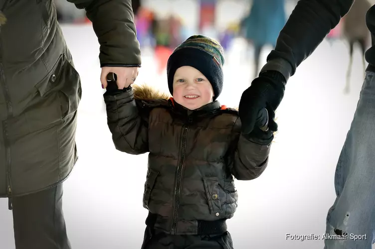 Alkmaarse ijsbaan swingt tijdens kerstvakantie