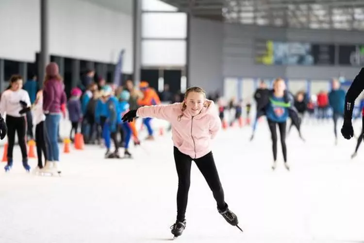 IJsbaan De Meent Bauerfeind open