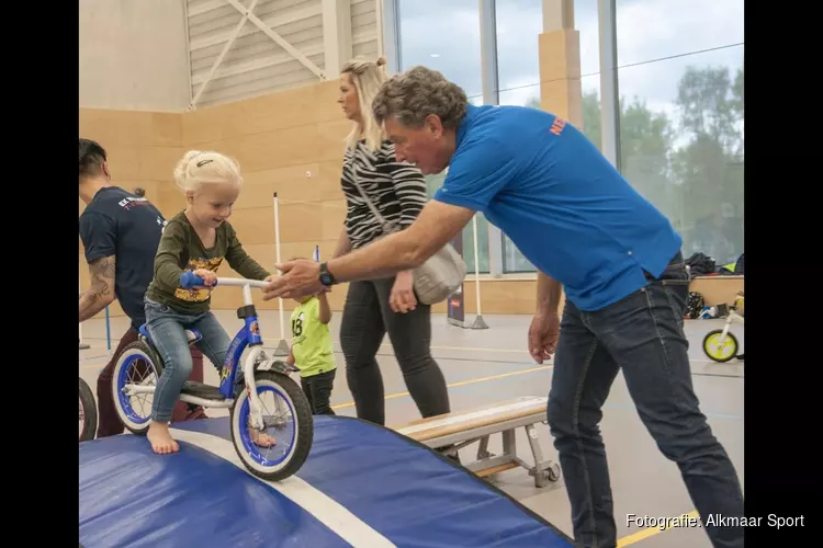 Loopfietsenrace tijdens de Wieler driedaagse Alkmaar