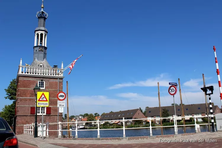 Balustrade van Accijnstoren tijdelijk verwijderd