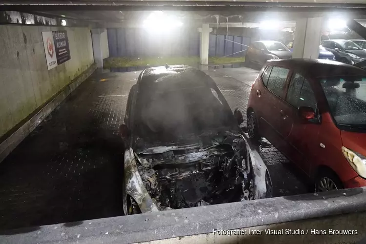 Brand in parkeergarage in Alkmaar