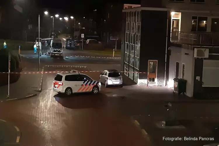 Plofkraak in Alkmaar verijdeld door langsrijdende agent, EOD momenteel bezig met ontmantelen explosief