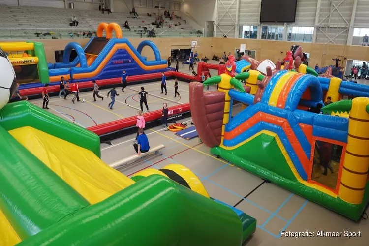 Klimmen, springen & klauteren tijdens het Sportspektakel in sporthal Hoornse Vaart