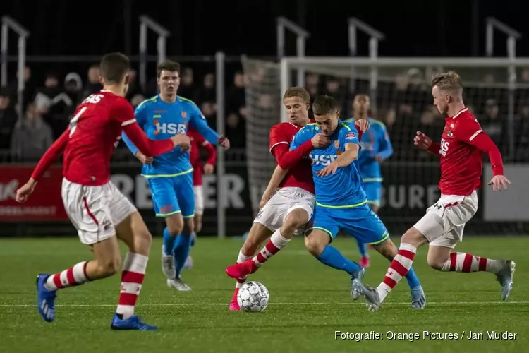 Jong AZ in slotfase naast FC Volendam