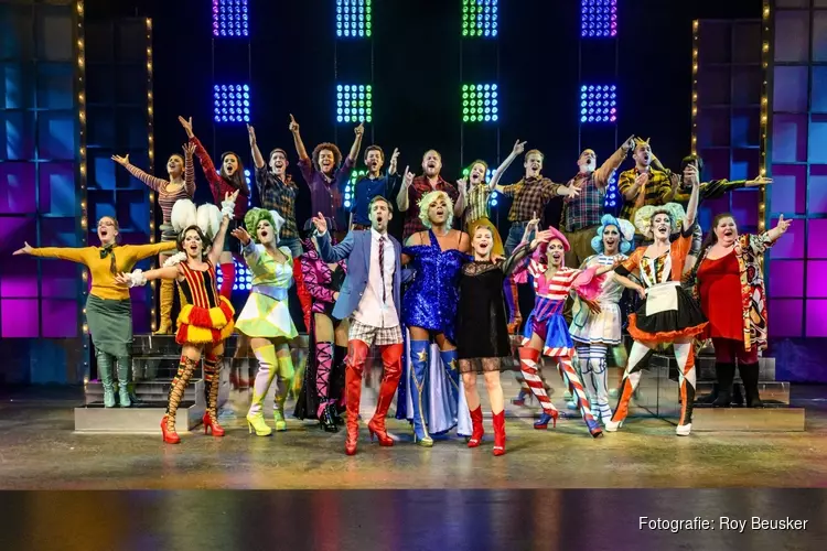 Grootse feel good musical ‘Kinky Boots’ 25 en 26 maart in TAQA Theater De Vest Broadwayhit over nieuwe kansen en jezelf zijn met alle Cindy Lauper hits