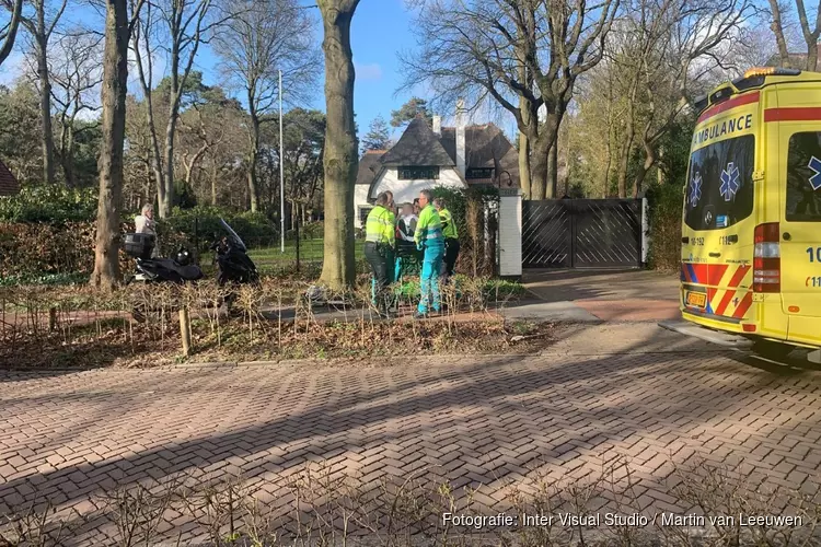 Motorrijder belandt in ziekenhuis na eenzijdig ongeval Bergen