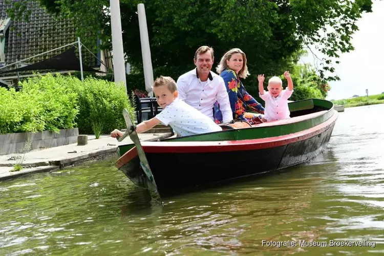 Fluisterend varen door het Rijk der Duizend Eilanden