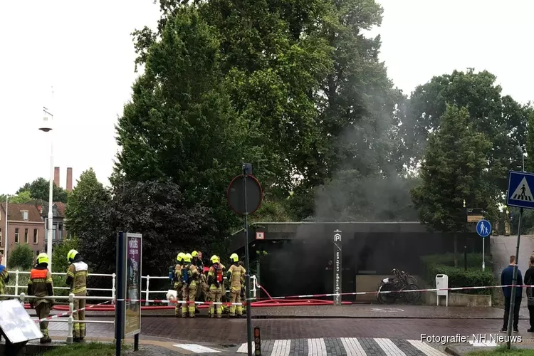 Grote brand in ondergrondse parkeergarage Alkmaar