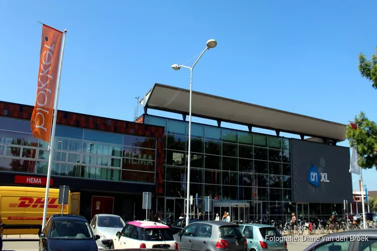 Albert Heijn XL in Alkmaar ontruimd en gesloten na te hoge concentratie CO2