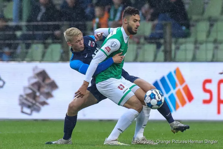 Rode kaart nekt Jong AZ in Dordrecht