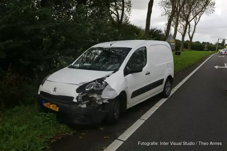 Gewonde bij aanrijding tussen twee auto&#39;s in Alkmaar