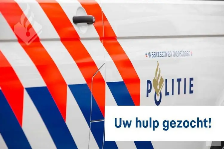 Politie zoekt getuigen autobrand op de Oudegracht in Alkmaar