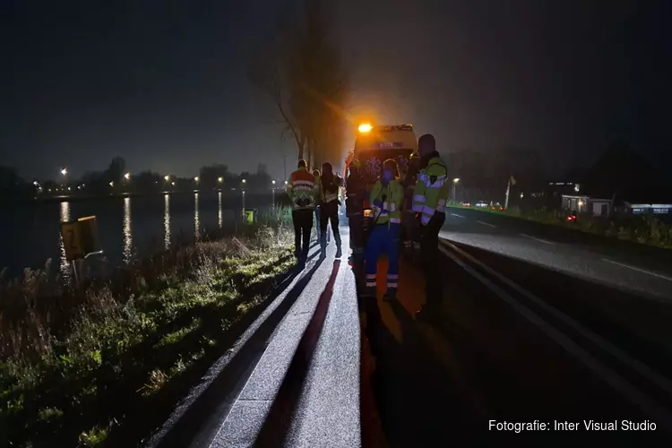 Zoekactie naar mogelijke auto te water in Zuidschermer. Westdijk afgesloten