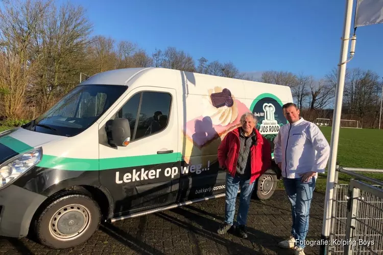 Actie feeststollen Jos Rood: opbrengst €3.500 voor Kolping Boys