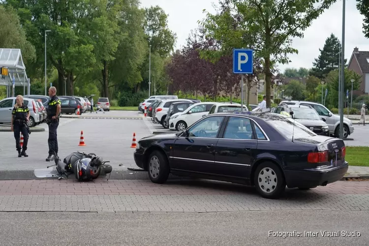 Snorscooter aangereden op Muiderwaard