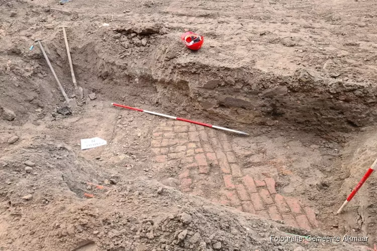 Stille getuigen van de verwoesting van het Clarissenklooster in Alkmaar