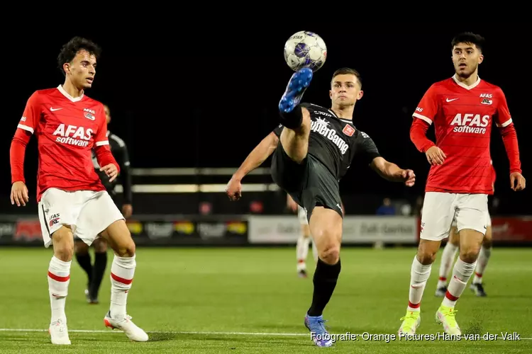 Jong AZ ook tegen MVV onderuit