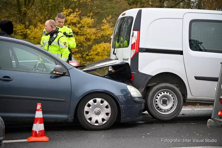 Kopstaartbotsing op de Huiswaarderweg in Alkmaar