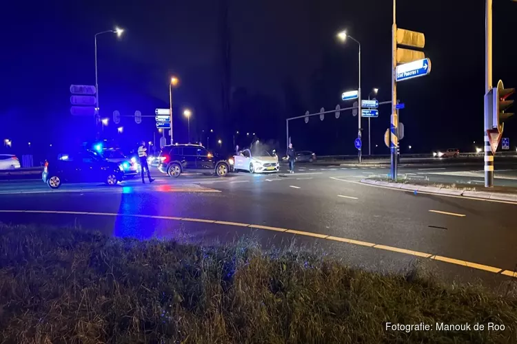 Flinke schade bij ongeval op kruising N508 in Alkmaar