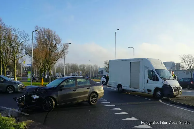 Ongeval met flinke schade op Hoeverweg