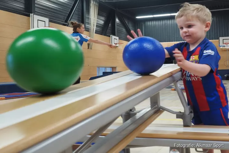 Freddy Fit&#39;s Peutergym in gymzaal Hobbemalaan