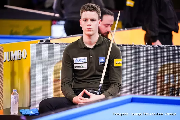 Sam van Etten gaat  strijdend ten onder