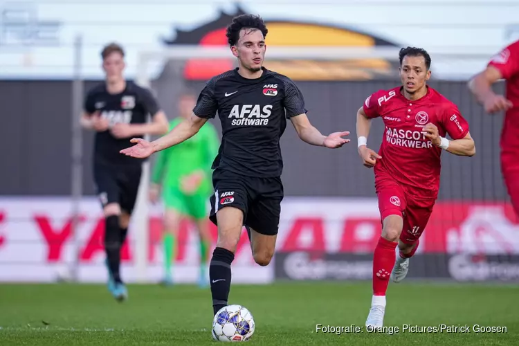 Jong AZ sluit seizoen af met zege. Almere City FC met lege handen