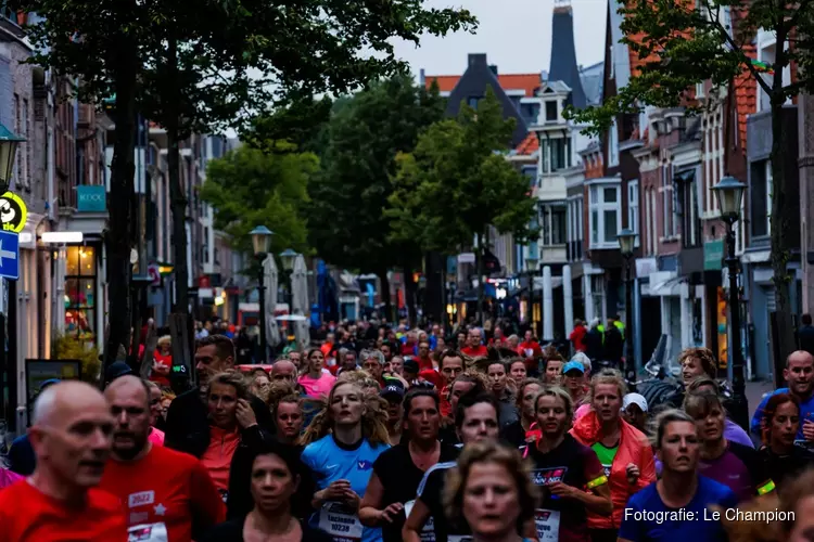 Alkmaar City Run by night na twee jaar weer één groot sportfeest