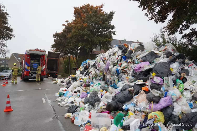 Vuilniswagen bijna in brand in Alkmaar