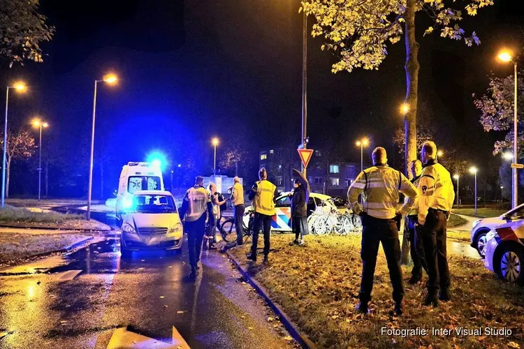 Vrouw gewond bij aanrijding op rotonde in Alkmaar