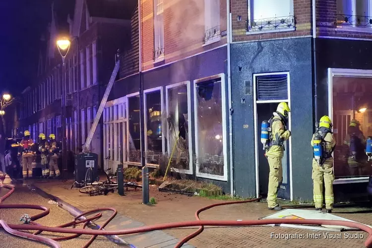 Grote brand op Stationsweg in Alkmaar