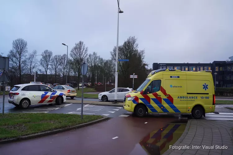 Fietser gewond bij aanrijding op beruchte rotonde in Alkmaar