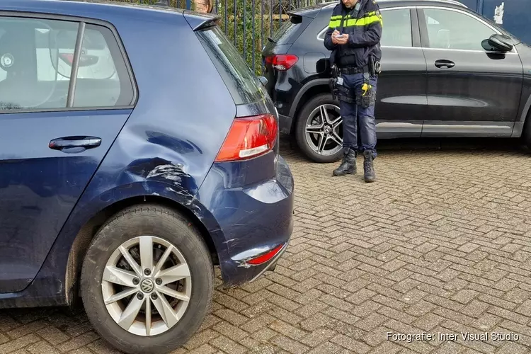 Rijbewijs ingenomen na aanrijding op parkeerplaats