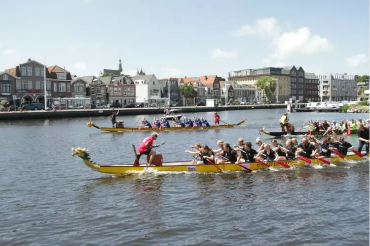 Drakenstrijd in Alkmaar