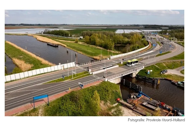 Afsluiting Kraspolderbrug (Nieuwe Schermerweg) bij Alkmaar
