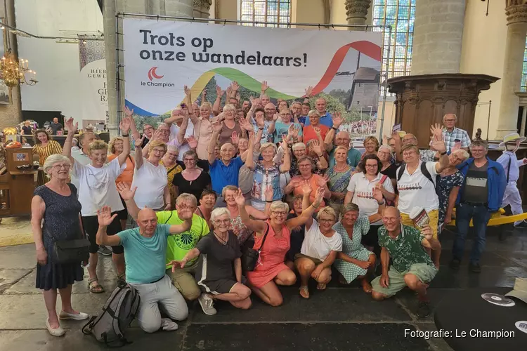 15e editie Wandel4daagse Alkmaar geopend in de Grote Kerk
