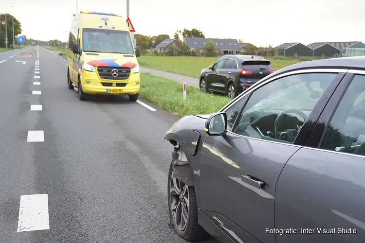 Auto zwaar beschadigd bij eenzijdig ongeval