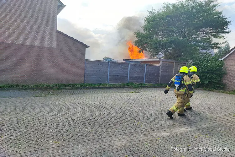 Brand in bijgebouw G.H.A. De Zeeuwstraat Alkmaar