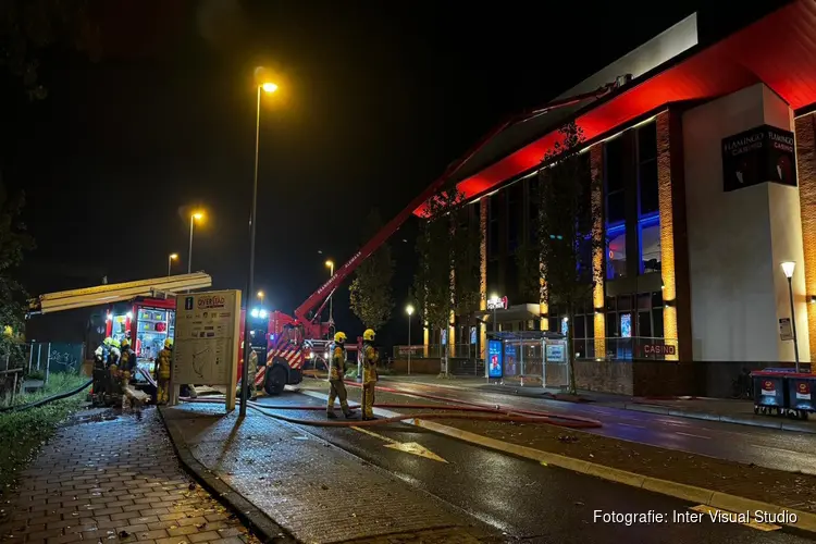 Brand bij bioscoop en casino in Alkmaar zorgt voor flinke rookontwikkeling