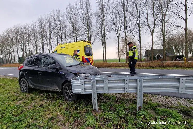 Automobilist gewond bij eenzijdig ongeval in Stompetoren