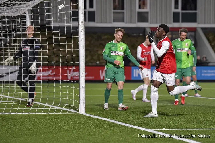 Jong AZ klopt FC Dordrecht met ruime cijfers