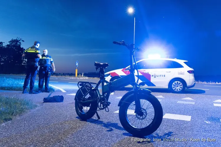 Jongeman gewond op fietspad Bergerweg