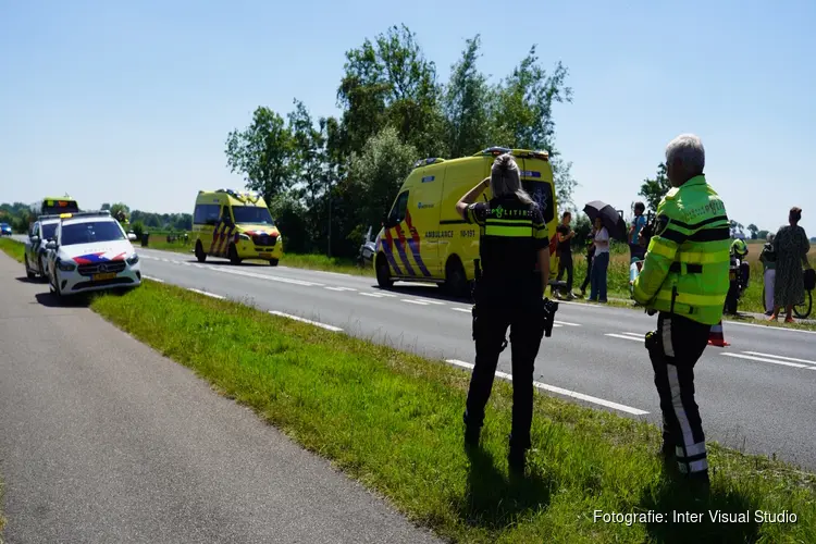 Scooter en fietser aangereden op Bergerweg