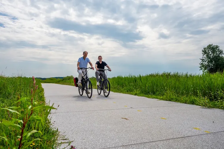 Breder, veiliger en duurzamer: fietspad Sluispolder weer open op 25 juli