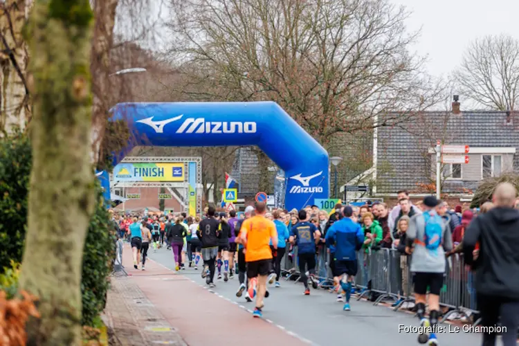 Mizuno verlengt samenwerking met Groet uit Schoorl Run