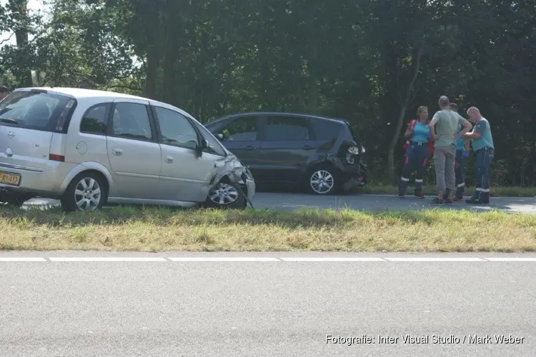 Aanrijding met veel schade op Nollenweg in Alkmaar