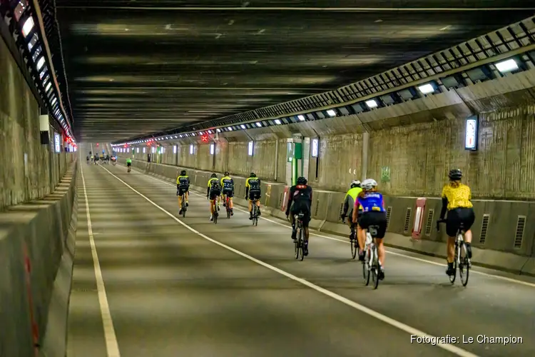 Van Amsterdam naar Rotterdam: Saxo Dam tot Dam FietsClassic zet 16e editie in beweging